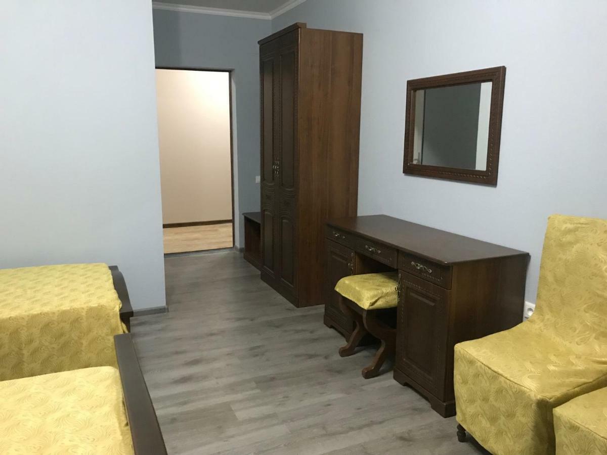 Gudauta Hotell Eksteriør bilde